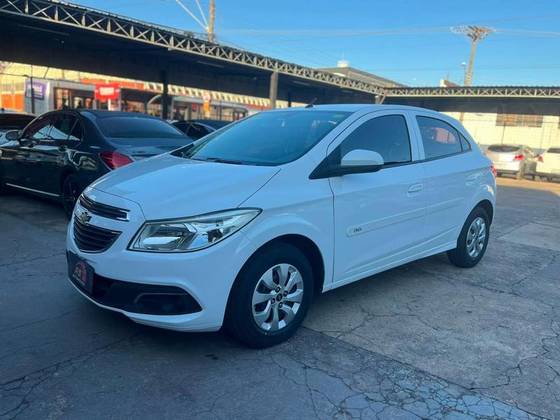 CHEVROLET ONIX 1.0 MPFI LT 8V FLEX 4P MANUAL